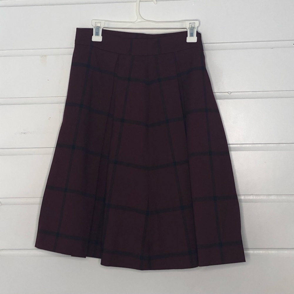 Maroon plaid banana republic skirt